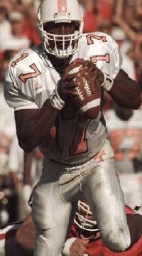 TEE MARTIN